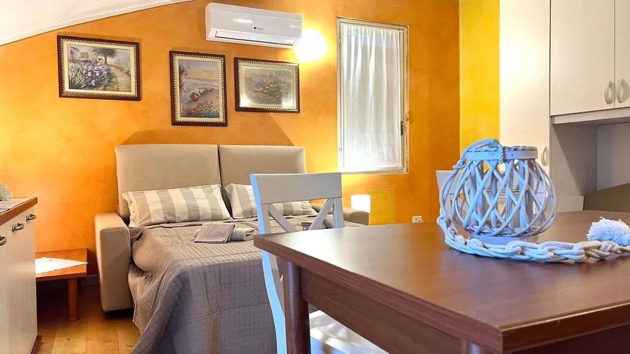 Apartament La Ninfea Di Luca A Due Passi Da Sirmione San Martino della Battaglia 0*,  Włochy