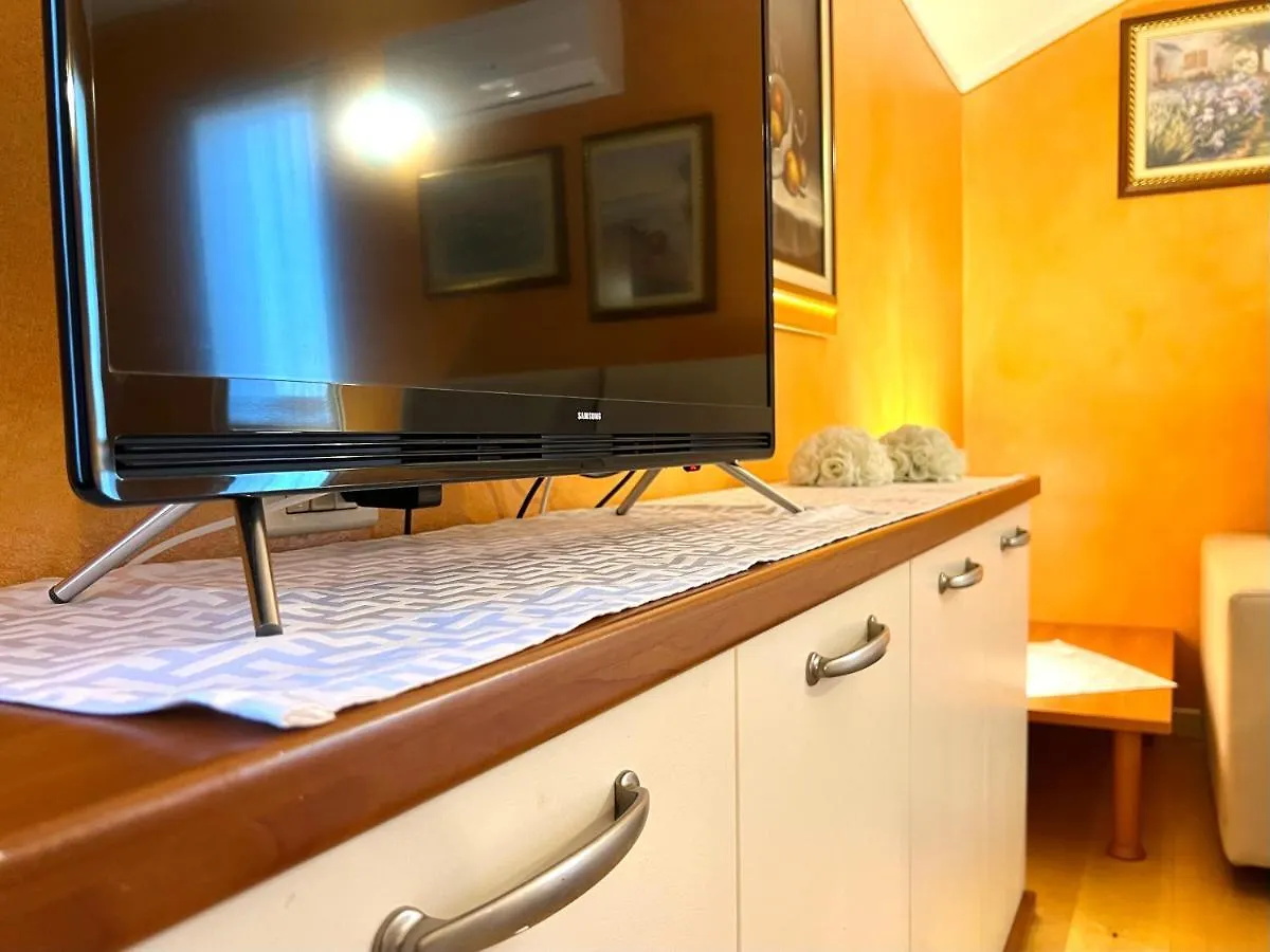 Apartament La Ninfea Di Luca A Due Passi Da Sirmione San Martino della Battaglia