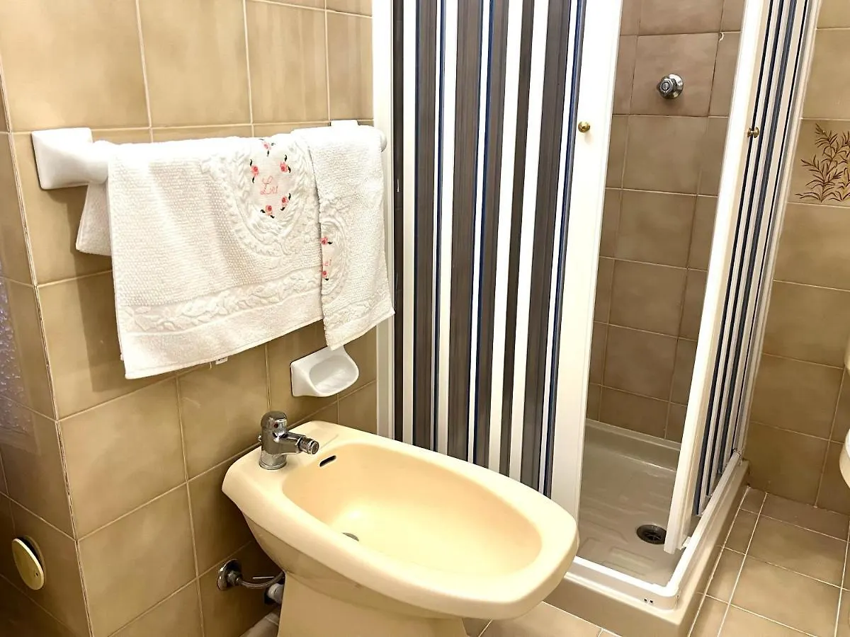 Apartament La Ninfea Di Luca A Due Passi Da Sirmione San Martino della Battaglia 0*,  Włochy